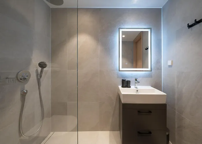 Beachfront Kalaranna Near The Old Town *