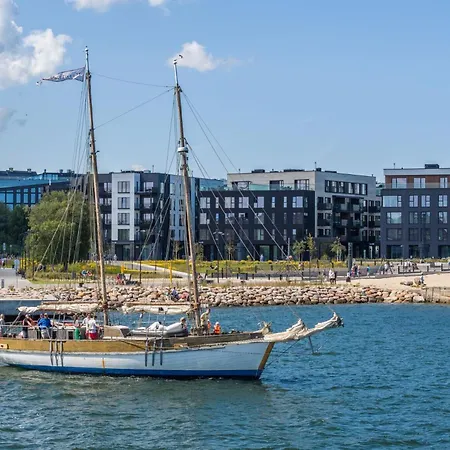 Beachfront Kalaranna Near The Old Town Lejlighed