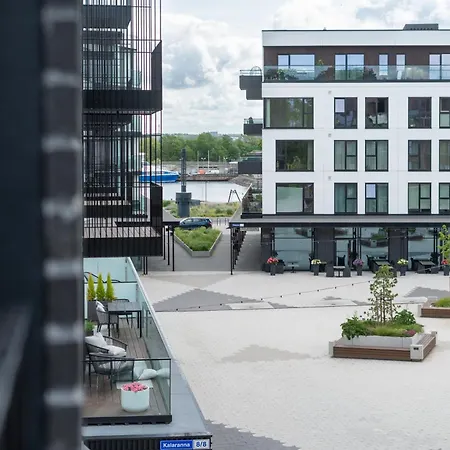 Beachfront Kalaranna Near The Old Town דירה *